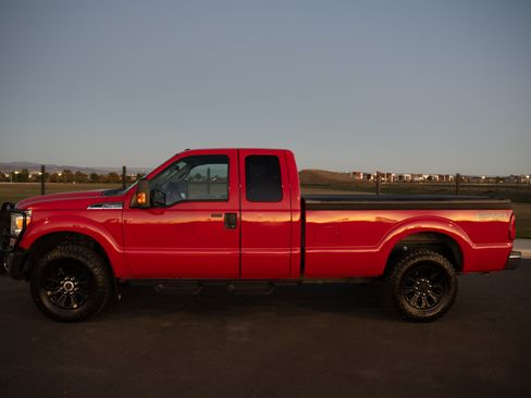 Used 2015 Ford F250 XLT w/ XLT Value Package image 19