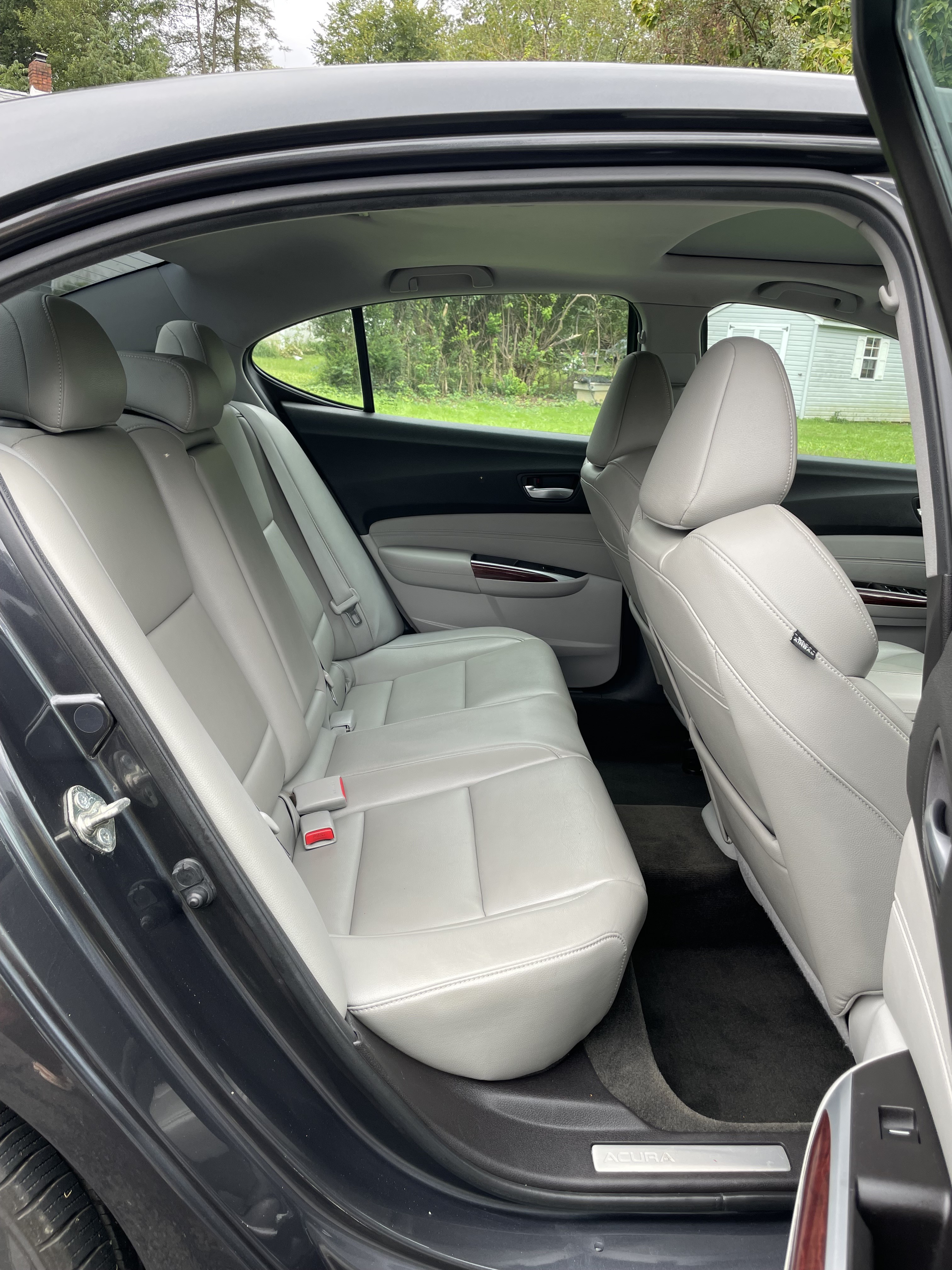 Used 2016 Acura TLX V6 FWD image 9