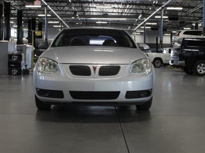 Used 2009 Pontiac G5 w/ Appearance Package