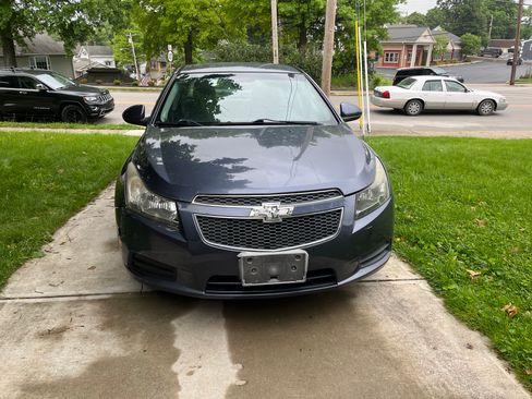 Used 2013 Chevrolet Cruze LT image 9