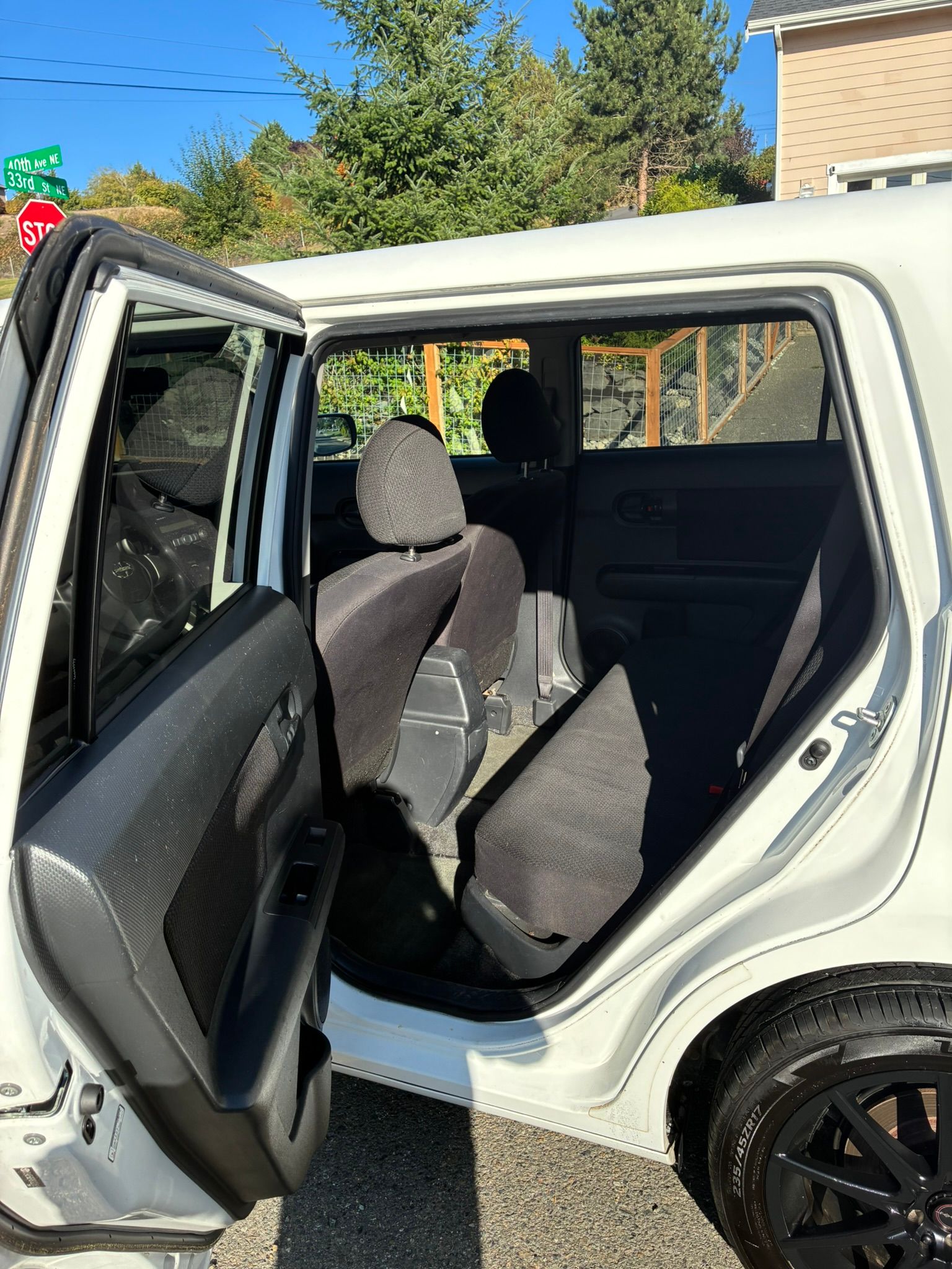 Used 2008 Scion xB FWD image 4