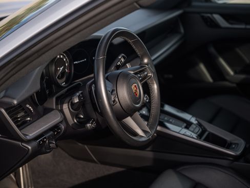 Used 2020 Porsche 911 Carrera S image 30