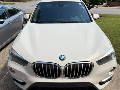 Used 2019 BMW X1 sDrive28i FWD image 5