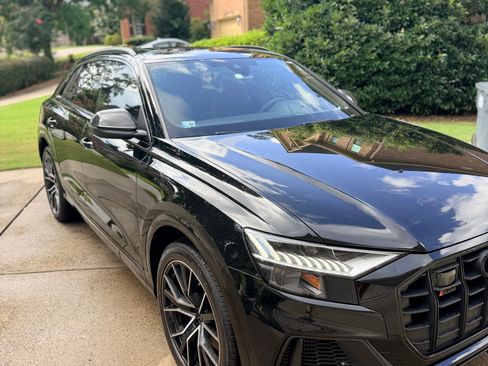 Used 2023 Audi SQ8 Prestige w/ Prestige Package AWD/4WD image 10
