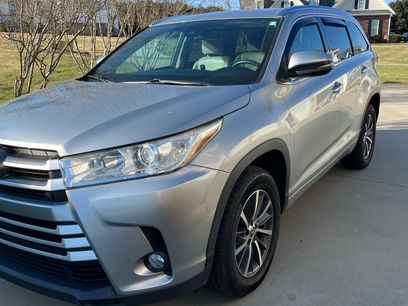 Used 2017 Toyota Highlander XLE