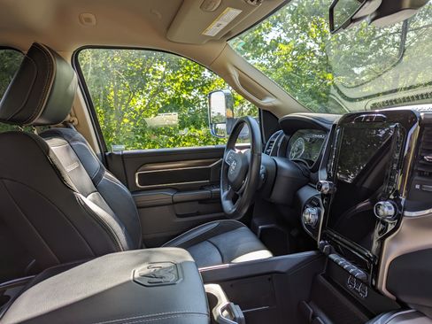 Used 2022 RAM 2500 Laramie image 18