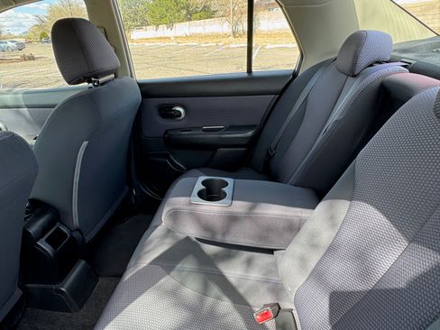 Used 2007 Nissan Versa SL w/ Convenience Pkg image 12