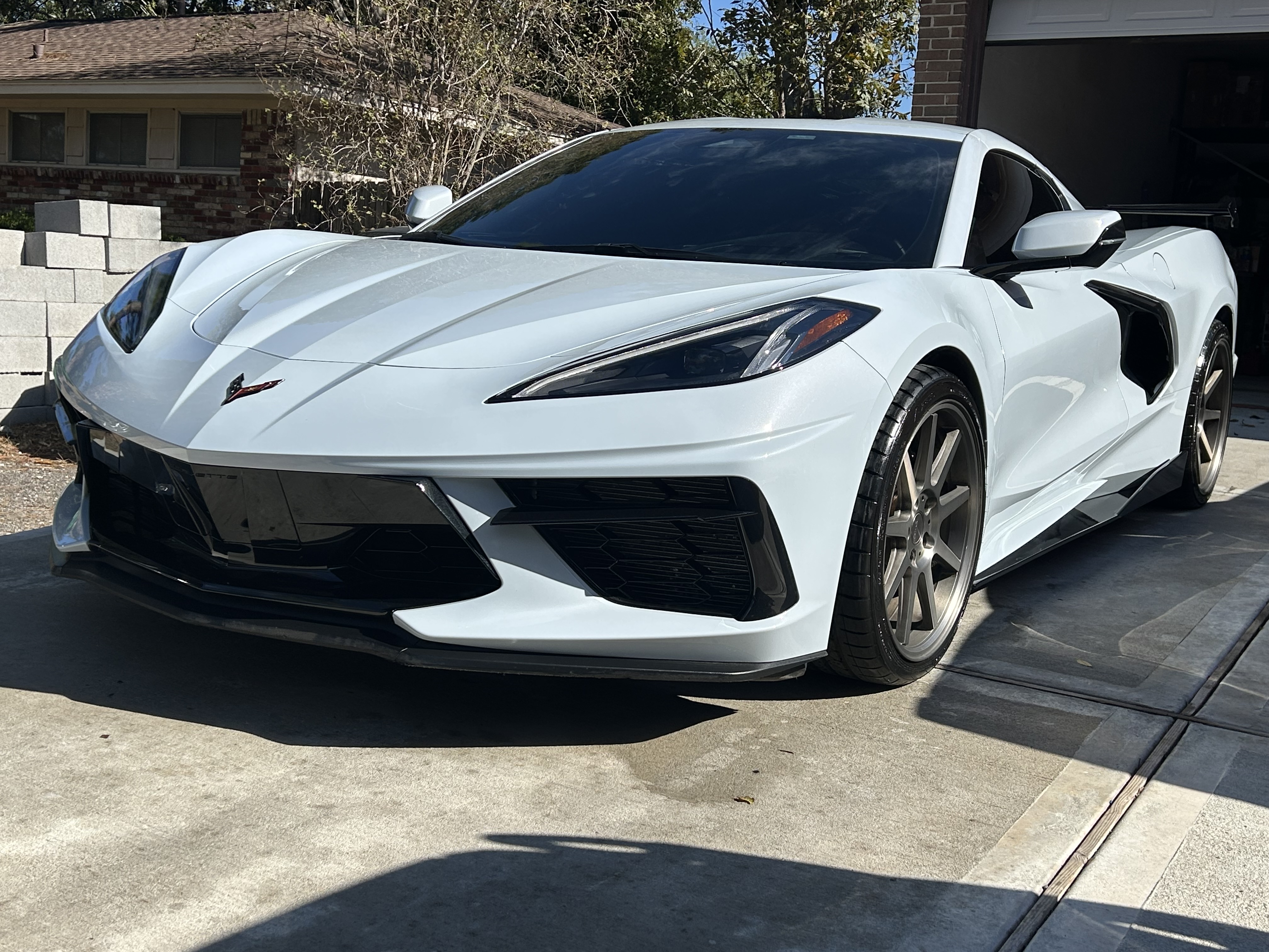 Used 2024 Chevrolet Corvette Stingray Coupe w/ Z51 Performance Package RWD image 4