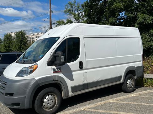 Used 2018 RAM ProMaster 1500 w/ Interior Convenience Group image 1