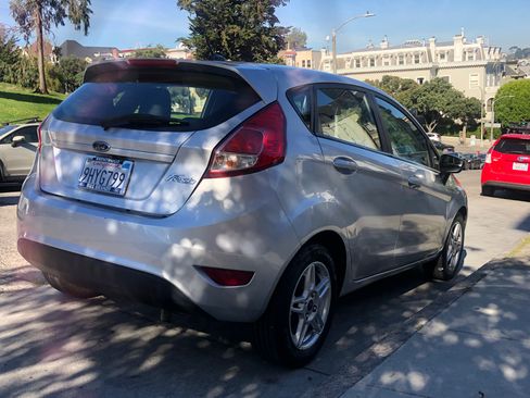 Used 2019 Ford Fiesta SE image 4