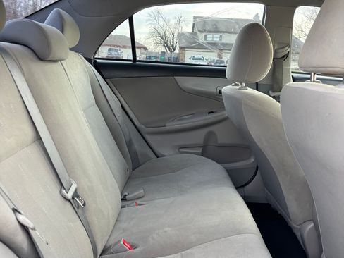 Used 2013 Toyota Corolla L image 20