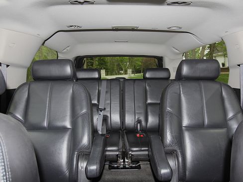 Used 2007 GMC Yukon XL Denali AWD/4WD image 14