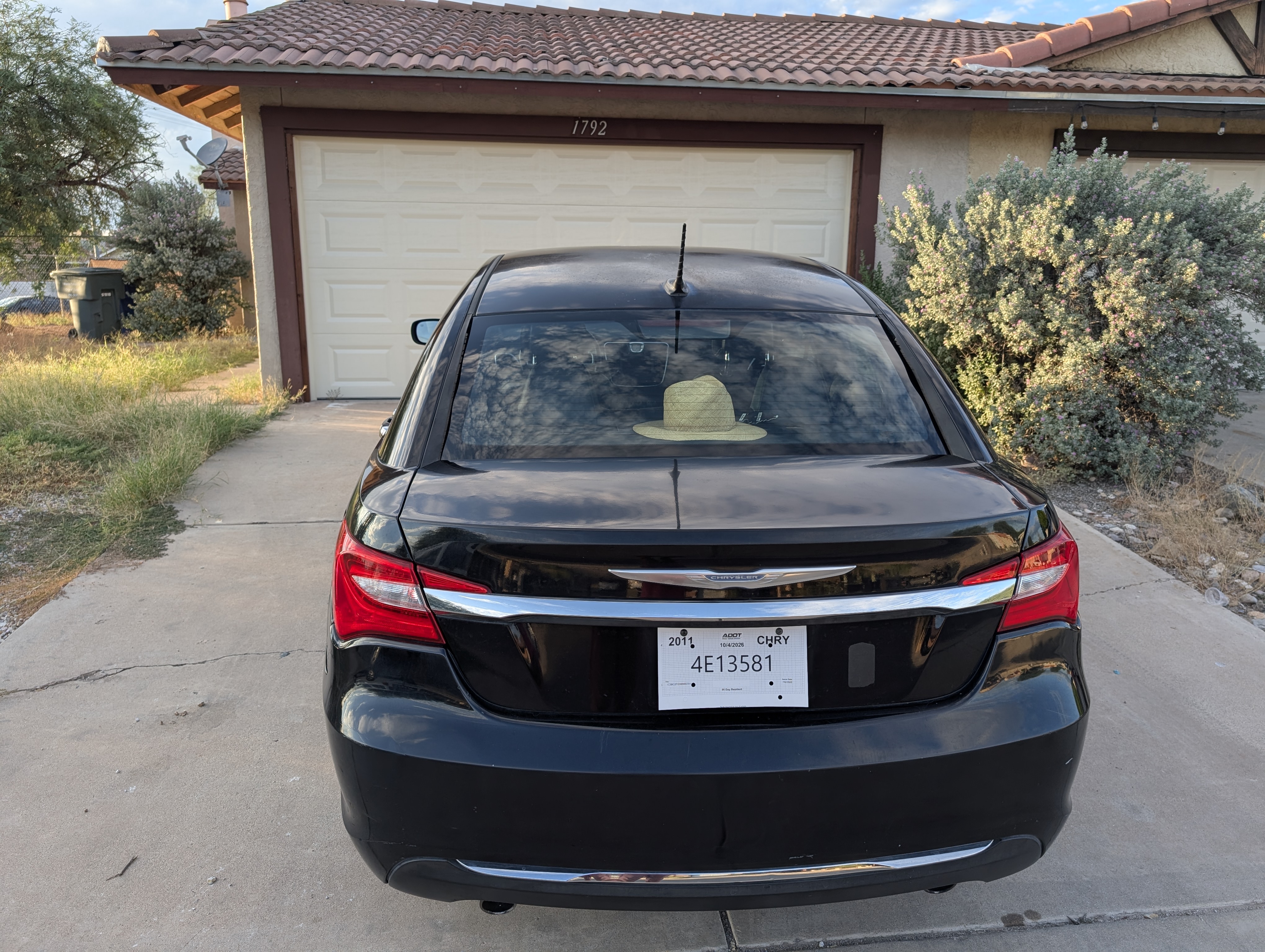 Used 2011 Chrysler 200 Limited FWD image 8