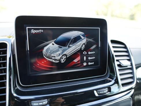 Used 2018 Mercedes-Benz GLE 43 AMG 4MATIC image 19