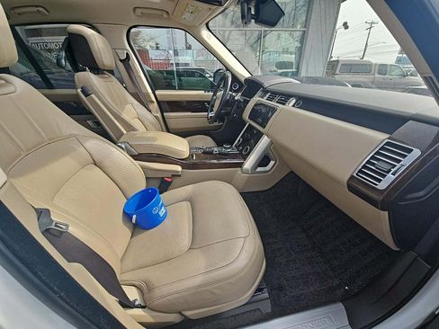 Used 2020 Land Rover Range Rover HSE image 20