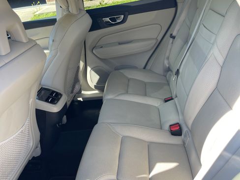 Used 2018 Volvo XC60 T5 Inscription w/ Luxury Seat Package image 14