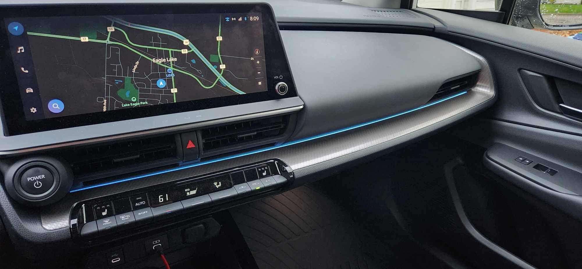 Used 2023 Toyota Prius XLE AWD/4WD image 8
