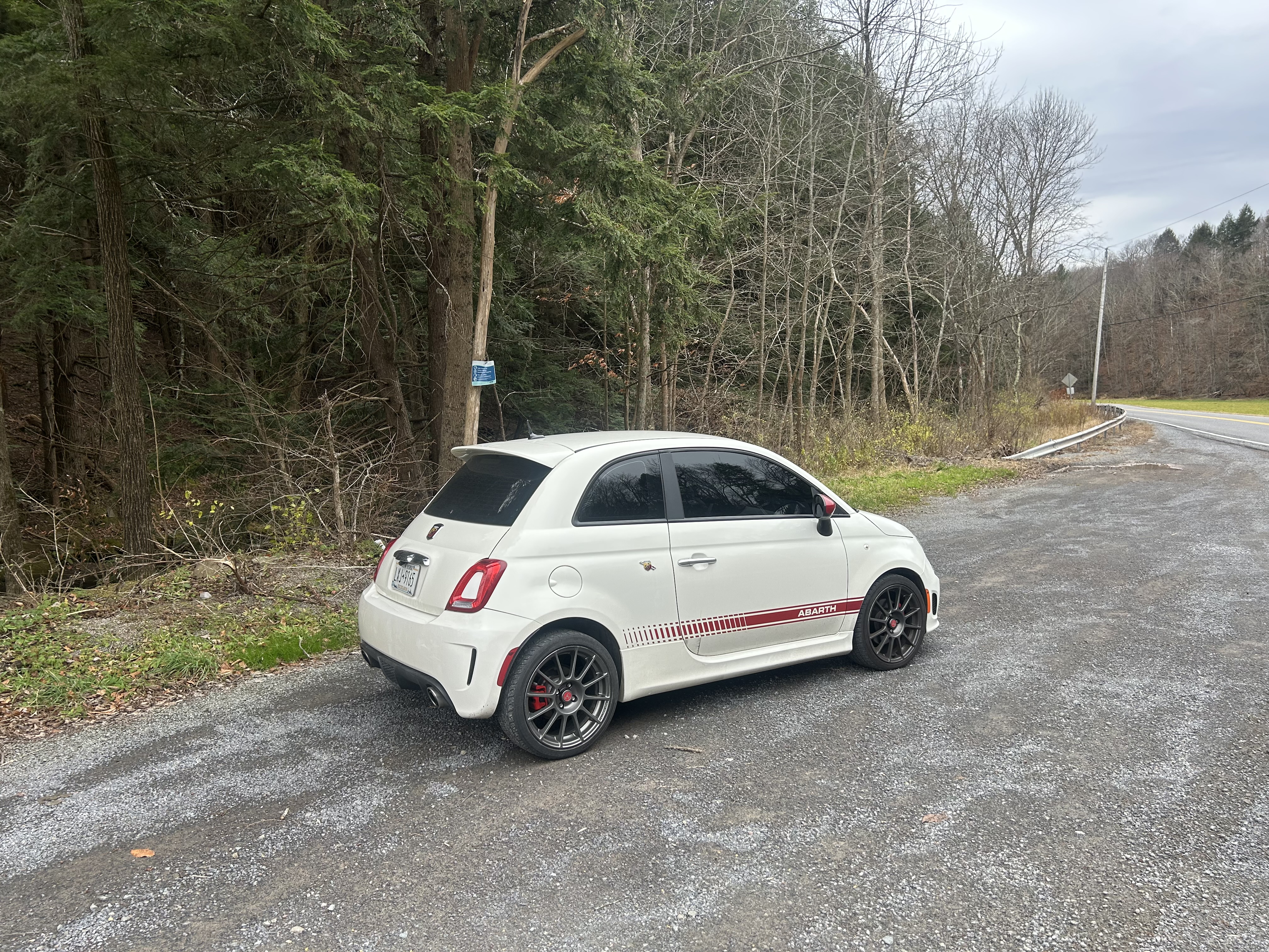 Used 2013 FIAT 500 Abarth w/ Comfort/Convenience Group FWD image 6