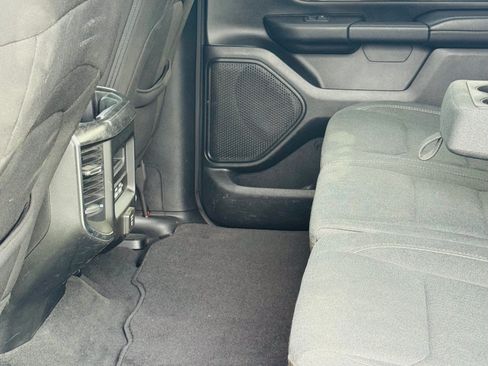Used 2019 RAM 1500 Big Horn AWD/4WD image 10