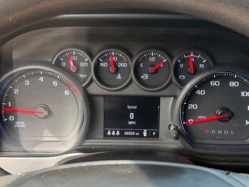 Used 2024 GMC Sierra 2500 Pro w/ 1SA Pro Safety Plus Package AWD/4WD image 6