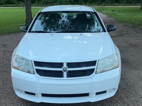 Used 2010 Dodge Avenger SXT FWD image 1