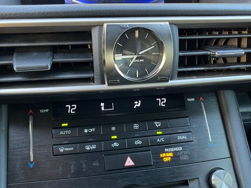 Used 2017 Lexus IS 200t w/ Premium Package image 9