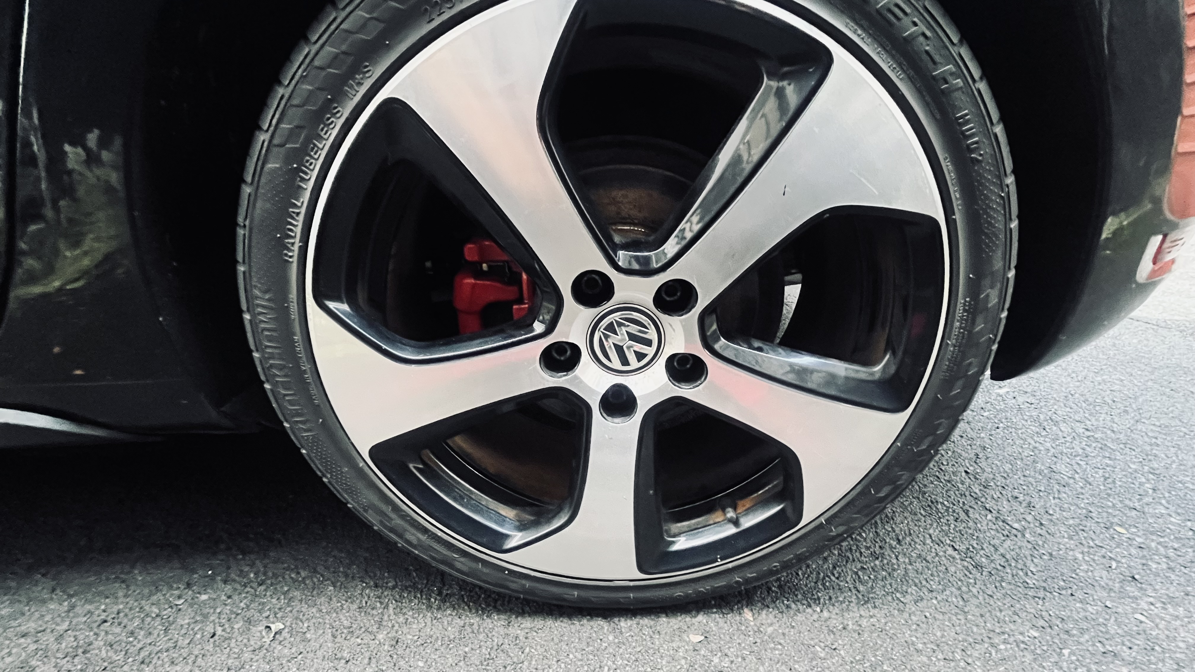Used 2012 Volkswagen GTI Autobahn FWD image 11