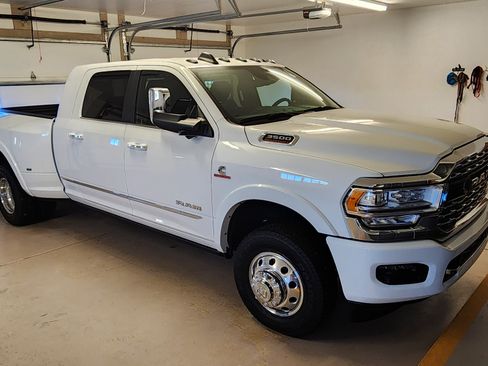 Used 2019 RAM 3500 Limited w/ Max Tow Package image 1