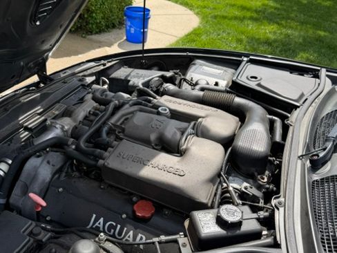 Used 2002 Jaguar XK8 Convertible RWD image 16