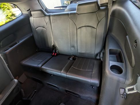 Used 2016 Buick Enclave Leather image 18