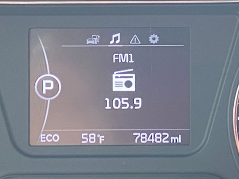 Used 2016 Kia Sorento LX image 19