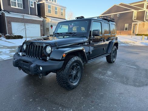 Used 2017 Jeep Wrangler Unlimited Sahara image 15