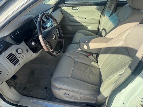 Used 2009 Cadillac DTS image 13