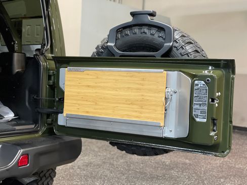 Used 2021 Jeep Wrangler Unlimited Rubicon AWD/4WD image 25