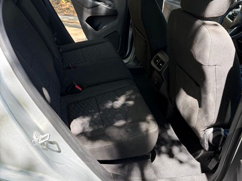 Used 2020 Chevrolet Equinox LT image 6