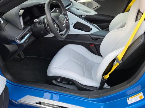 Used 2024 Chevrolet Corvette Stingray Preferred Cpe w/ Z51 Performance Package image 12