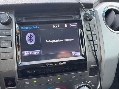 Used 2015 Toyota Tundra SR5 w/ SR5 Upgrade Package image 10