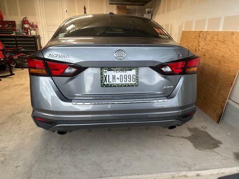 Used 2022 Nissan Altima 2.5 SR image 14