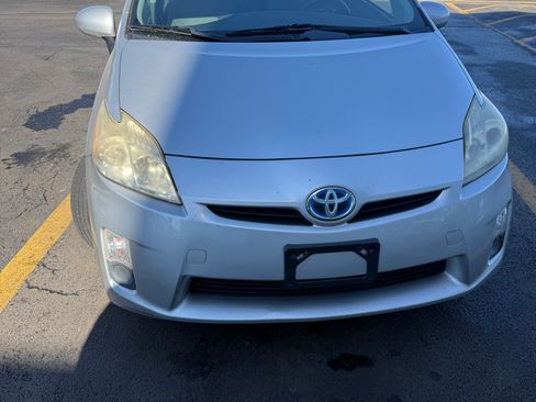 Used 2010 Toyota Prius Five image 2