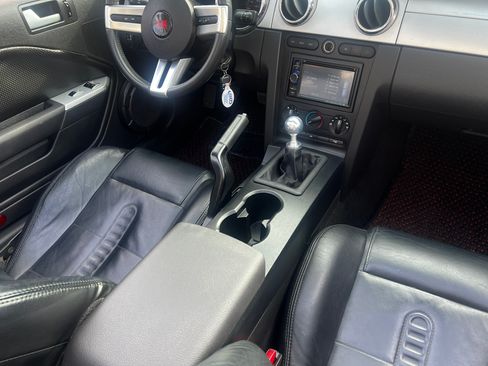 Used 2005 Ford Mustang GT Premium image 36