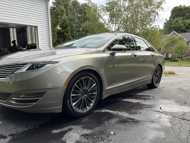 Used 2016 Lincoln MKZ AWD w/ Equipment Group 300A Reserve image 17