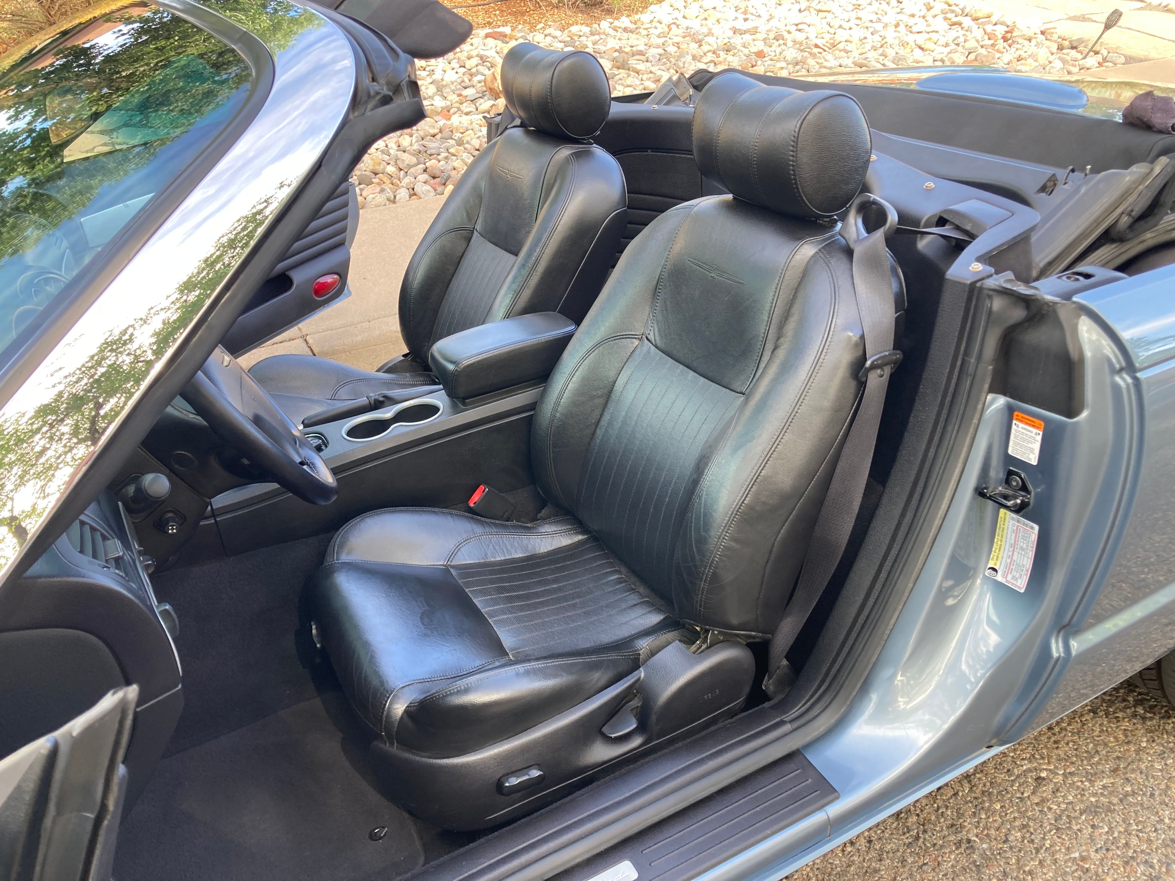 Used 2005 Ford Thunderbird RWD image 19