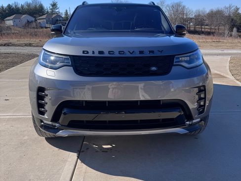 Used 2021 Land Rover Discovery S R-Dynamic image 13