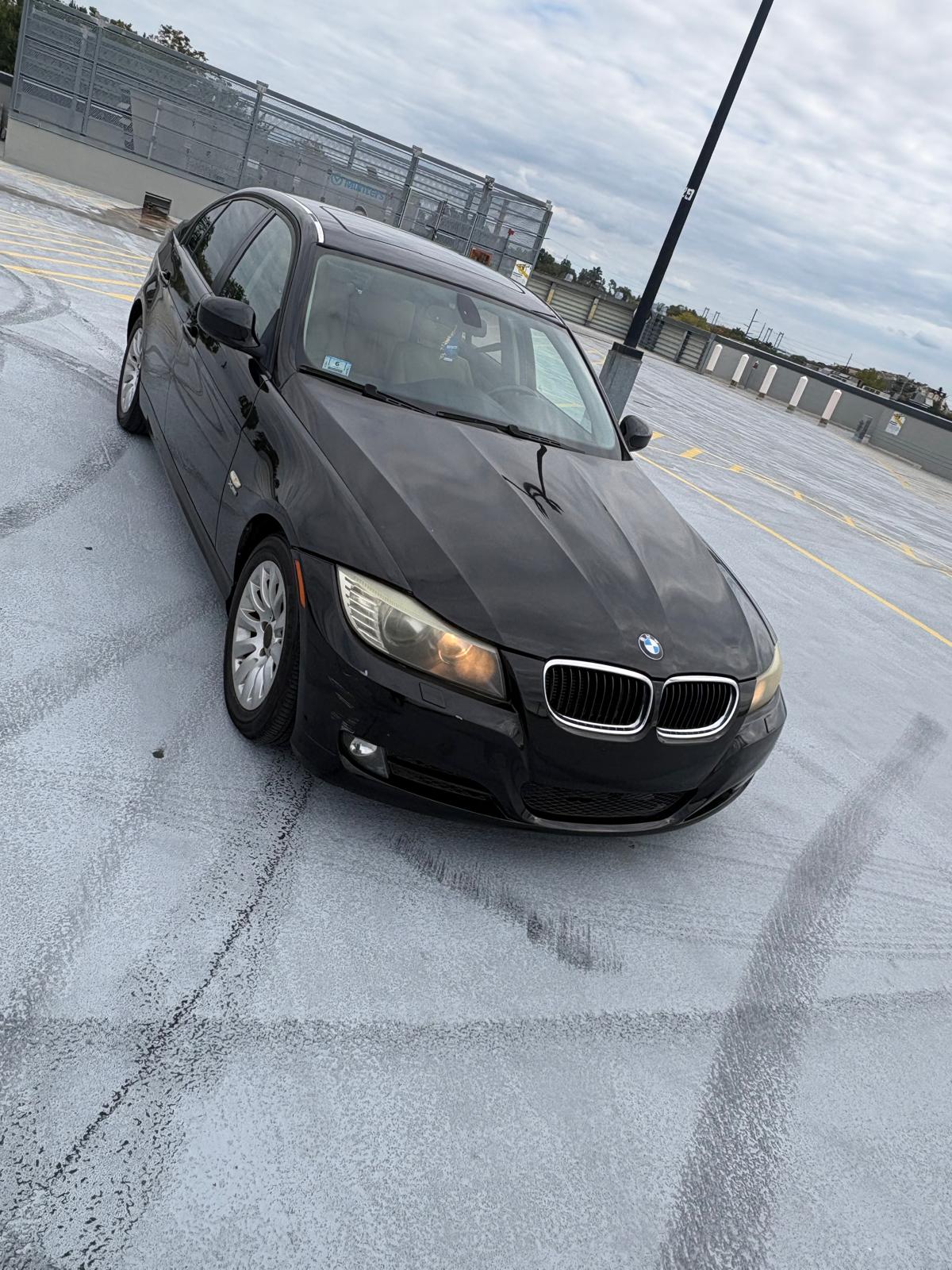 Used 2009 BMW 328i xDrive Sedan AWD/4WD image 8