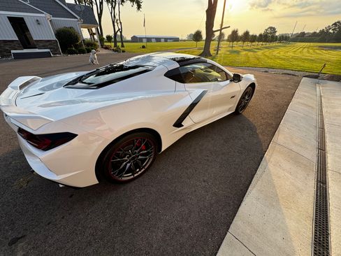Used 2023 Chevrolet Corvette Stingray Premium Cpe w/ Z51 Performance Package RWD image 18