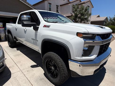 Used 2020 Chevrolet Silverado 2500 LT w/ Convenience Package AWD/4WD image 1