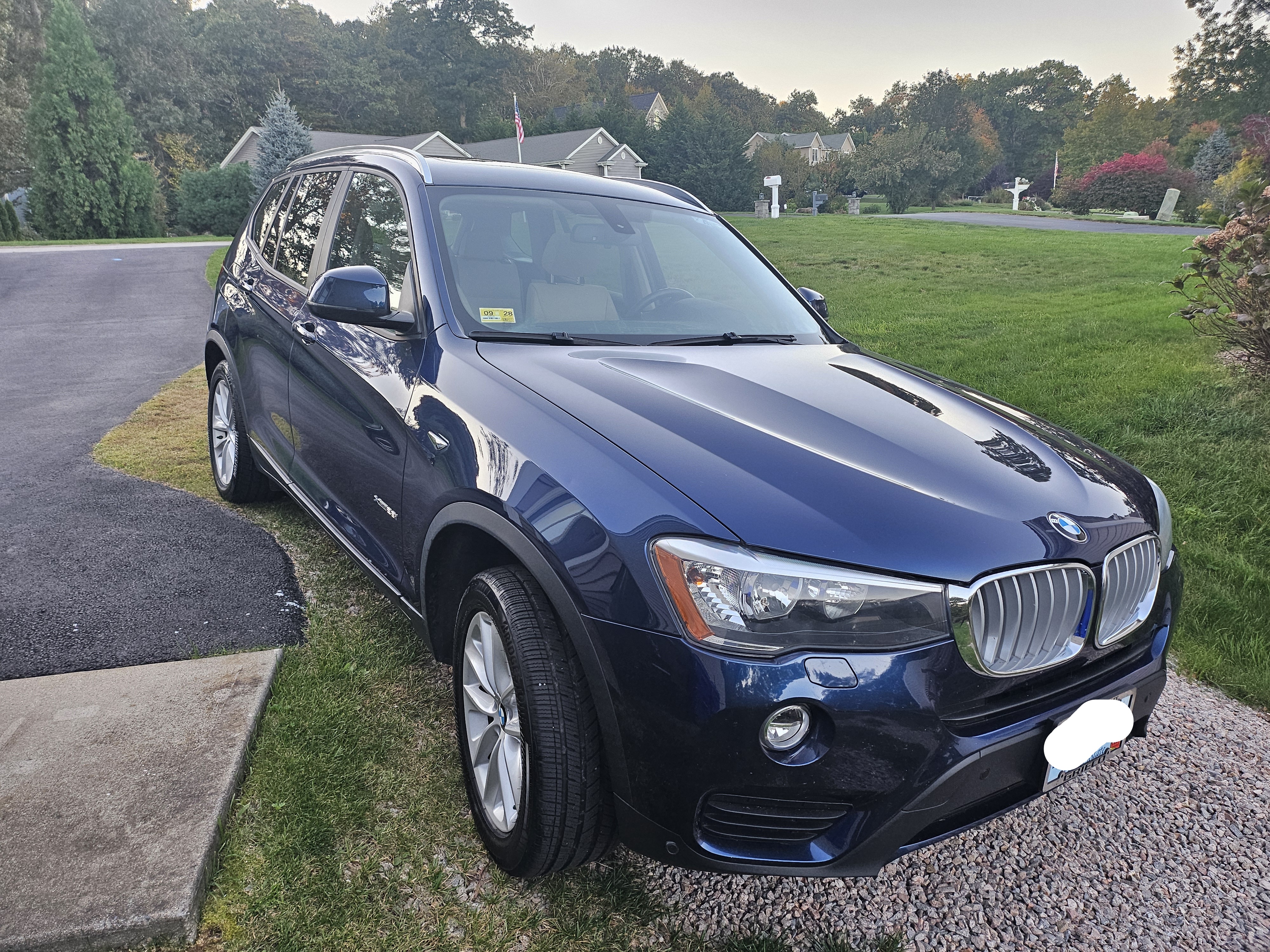 Used 2017 BMW X3 xDrive28i AWD/4WD image 1