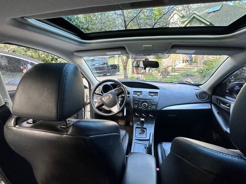 Used 2012 MAZDA MAZDA3 i Grand Touring image 10