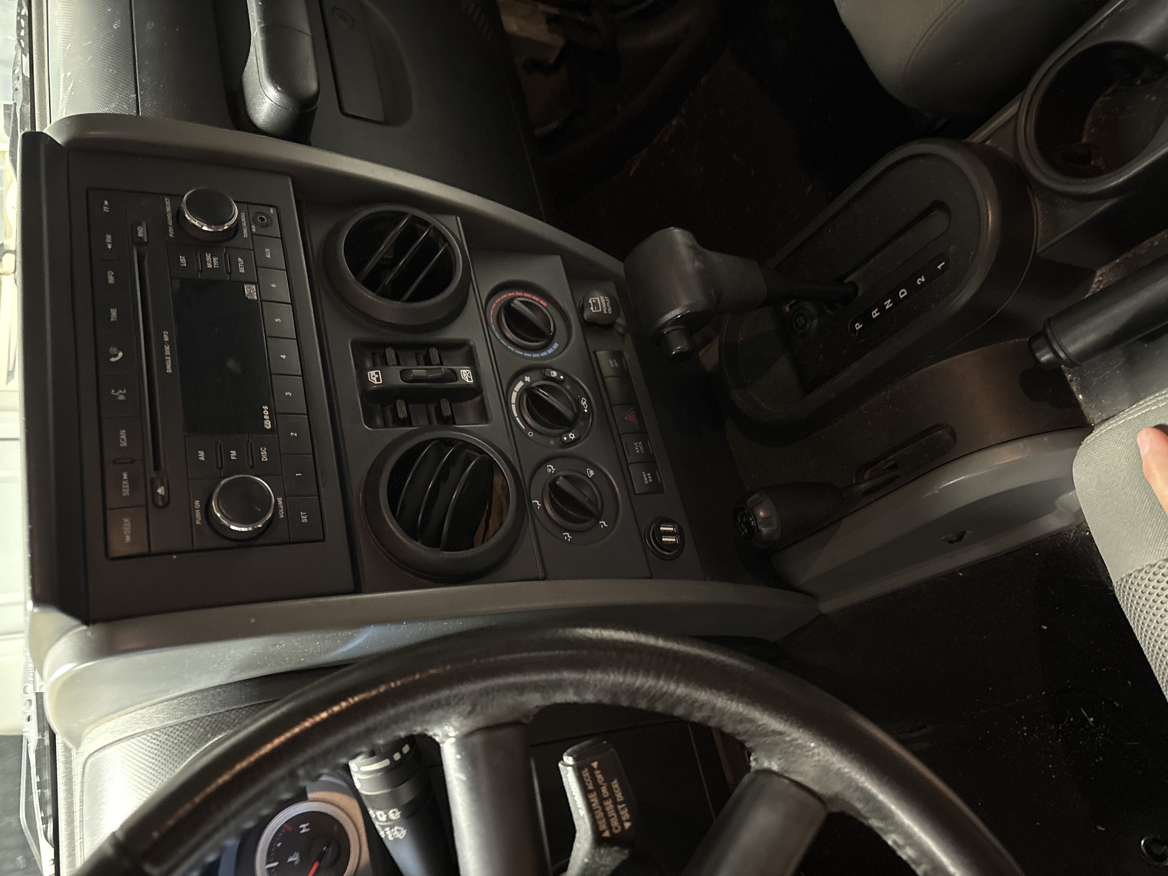 Used 2007 Jeep Wrangler Unlimited Rubicon w/ PWR Convenience Group AWD/4WD image 9