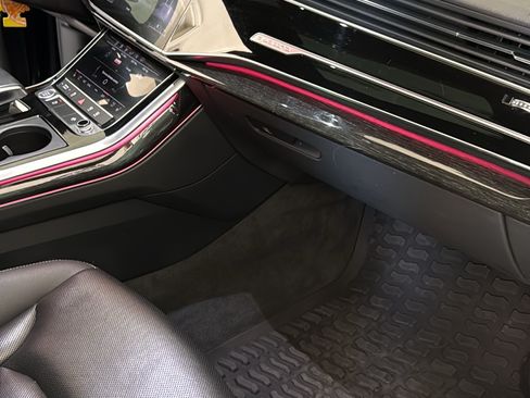 Used 2019 Audi Q8 Premium Plus w/ Premium Plus AWD/4WD image 1